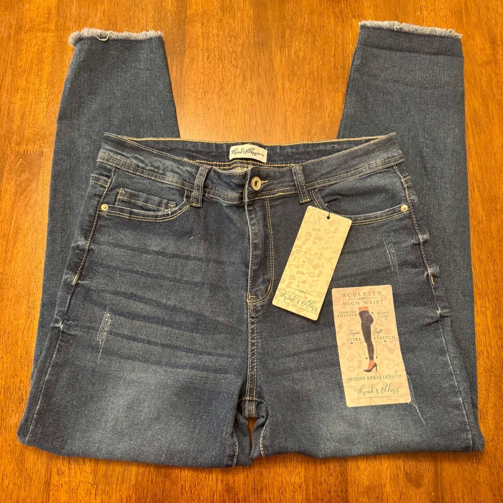 Thread & Others Sculpted High Waist Skinny Ankle Jeans Blue Raw Hem 11/30